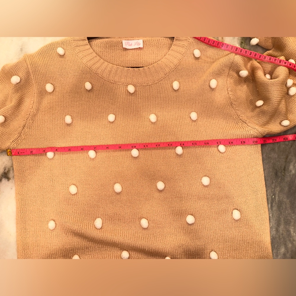 EUC Pink Lily Women's Size Medium Beige Sweater with White Pom Pom Accents - Picture 6 of 9